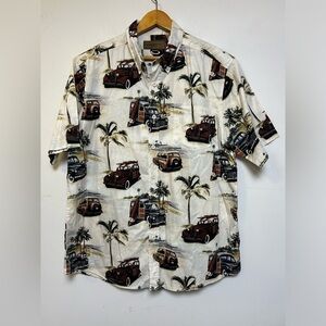 CLEARWATER Outfitters Men’s Car Print Hawaiian Short sleeve Button down Size  L